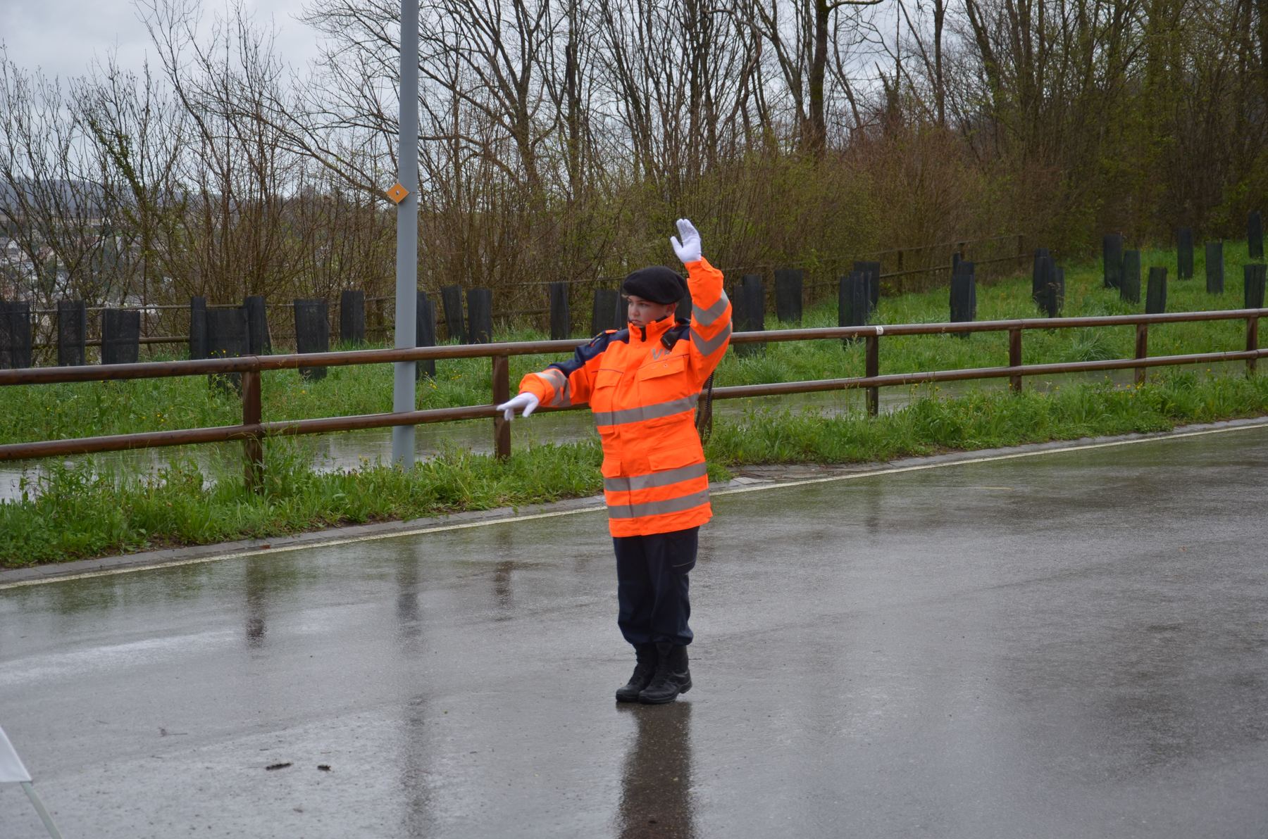 Verkehrskadett im Regeneinsatz